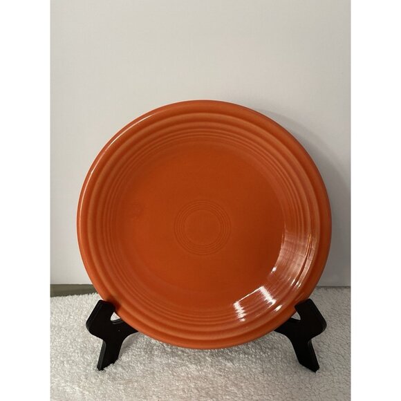 BISTRO style SALAD PLATE poppy orange NEW HOMER LAUGHLIN FIESTA 7 1/4" - Picture 1 of 3